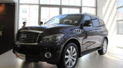 英菲尼迪qx80,豪华巨无霸SUV，驾驭巅峰体验